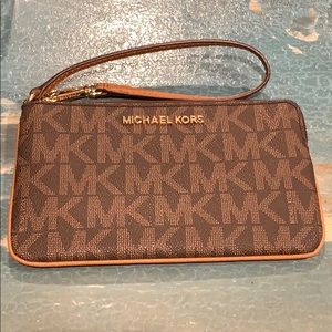 Michael Kors Wristlet Wallet Brown Leather NWOT
